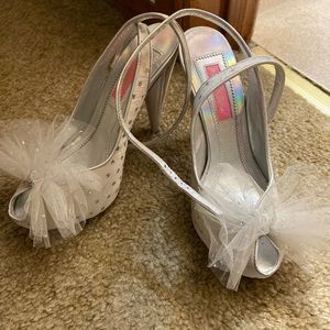 Betsey Johnson white glitter heels